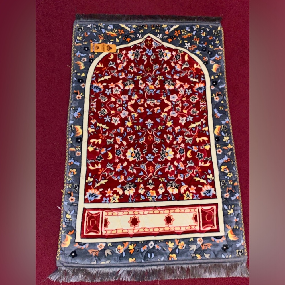Islamic Prayer Rug - Picture 3 of 6